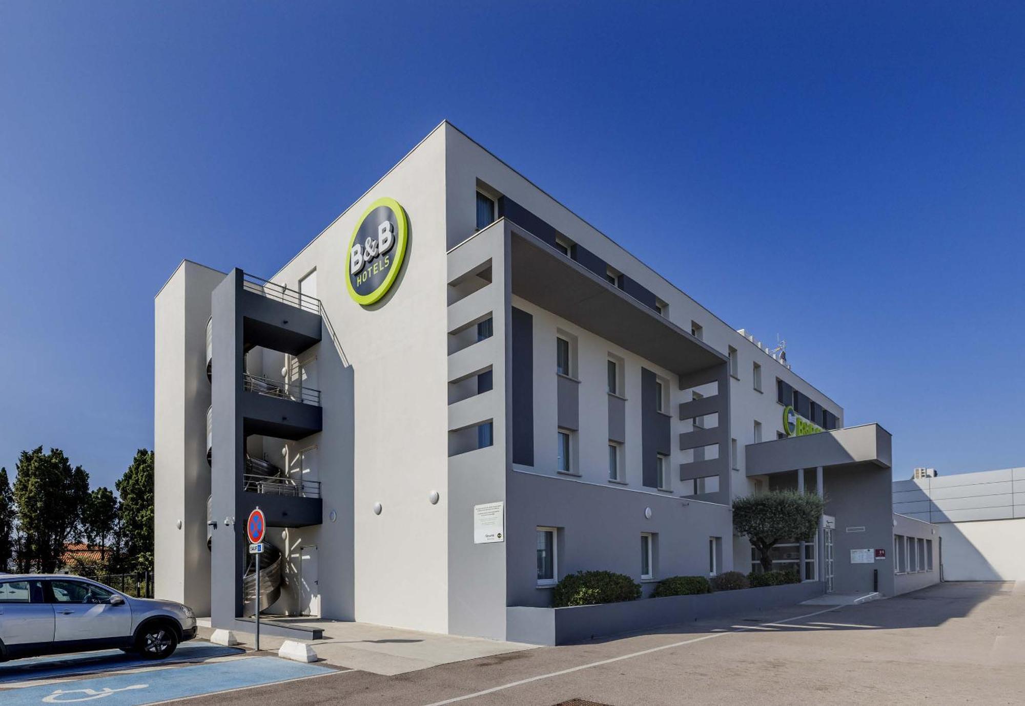 Hotel Sud Marché International